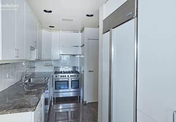 5th image of 425 E 58th St APT 48A