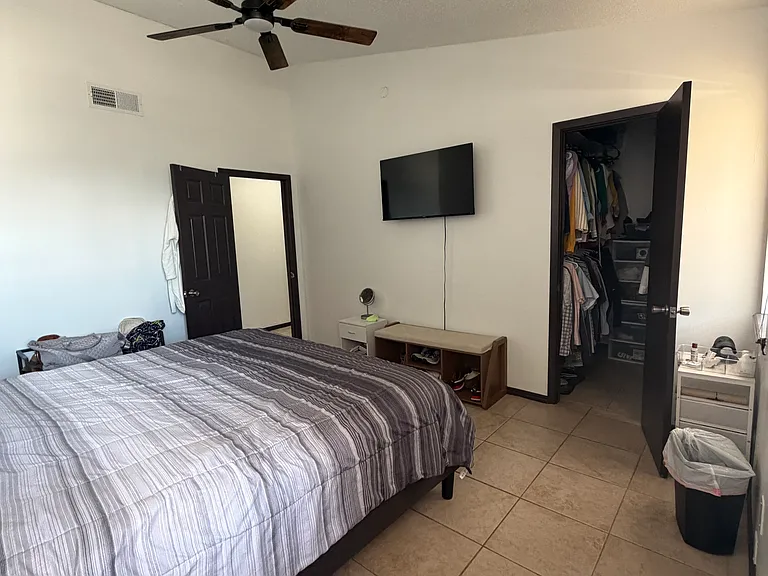 217 E Castellano Dr #A — Photo 15