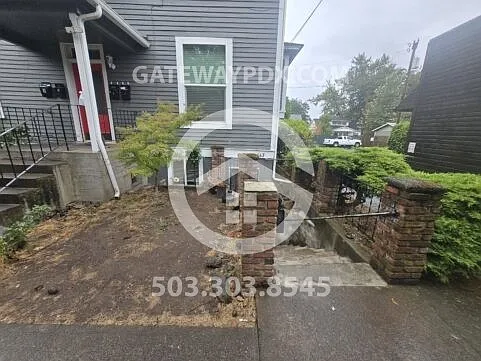843 Liberty Street. NE — Photo 2