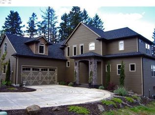 887 W 35th Pl, Eugene, OR
