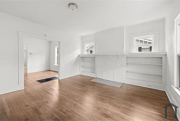 4813 Court S — Photo 17