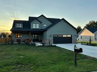 2910 Brittany Ct, Terre Haute, IN 47805