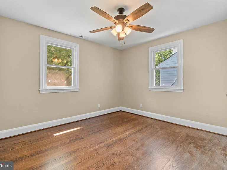3027 Lavender Ave — Photo 19