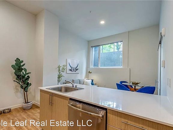 5th image of 121 12th Ave E #100