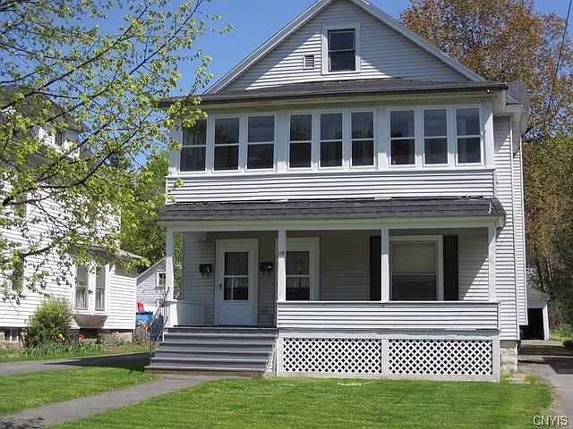 1st image of 119 Ferris Ave