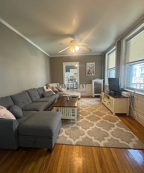 30 Chiswick Rd #9 — Photo 1