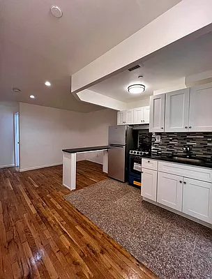 Rented by EXR | media 1