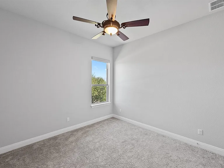 341 Bitterroot Ln — Photo 29
