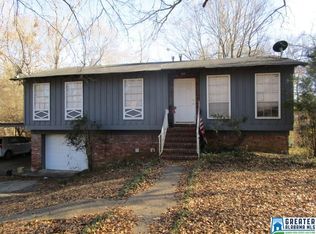 1021 Sandybrook Cir, Birmingham, AL 35214