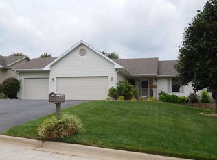 236 Osprey Rdg, Machesney Park, IL 61115