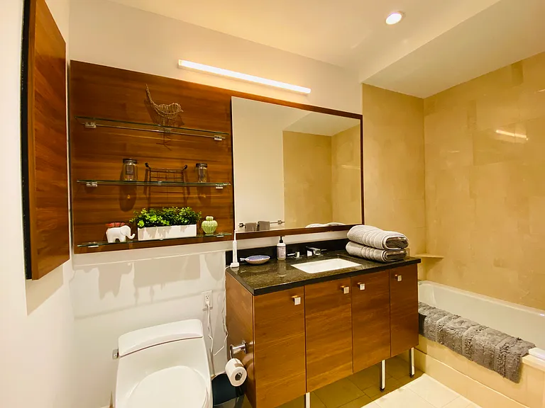 120 Riverside Blvd #5L — Photo 9