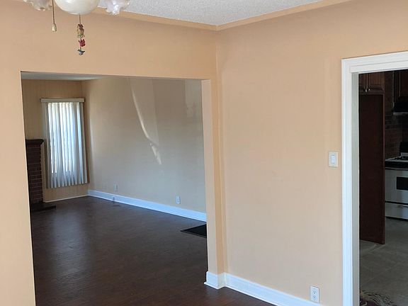 4th image of 6825 Whitsett Ave