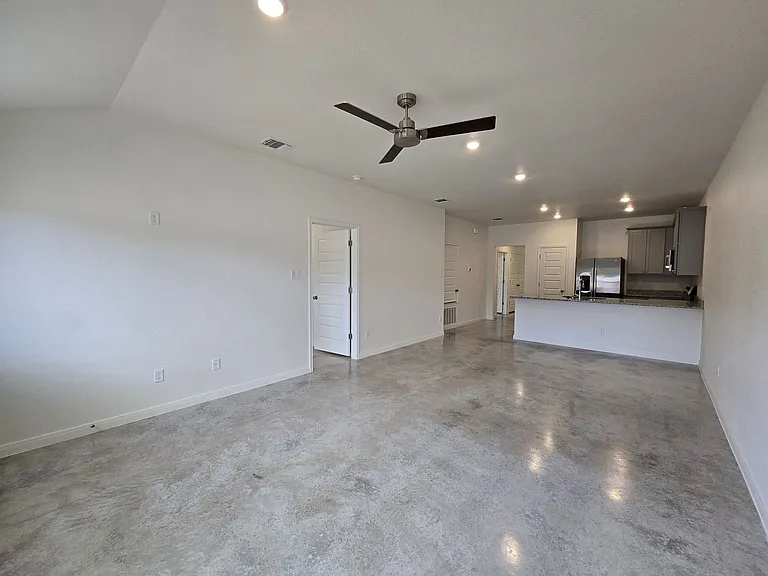 807 Wax Myrtle Ct #A/B — Photo 6