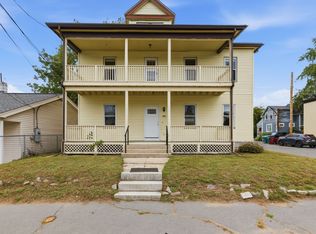 941 Lakeview Ave, Lowell, MA 01850