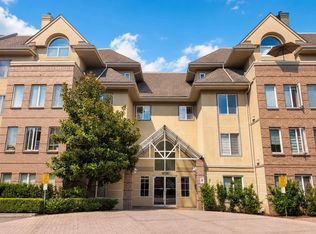 12125 75a Ave #402, Surrey, BC V3W 1B9