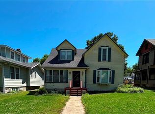 611 W Main St, Chanute, KS 66720