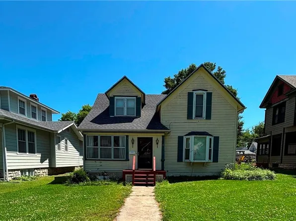 611 W Main St, Chanute, KS 66720