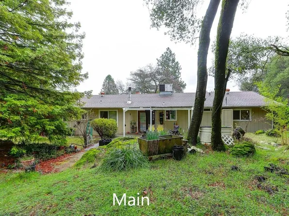 10296 Wolf Dr, Grass Valley, CA 95949