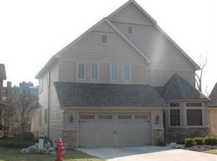 5220 River Trl, Cleveland, OH 44124