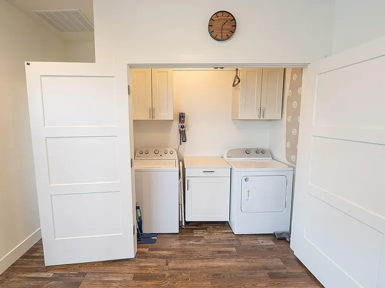 783 N 2nd Ave — Photo 9