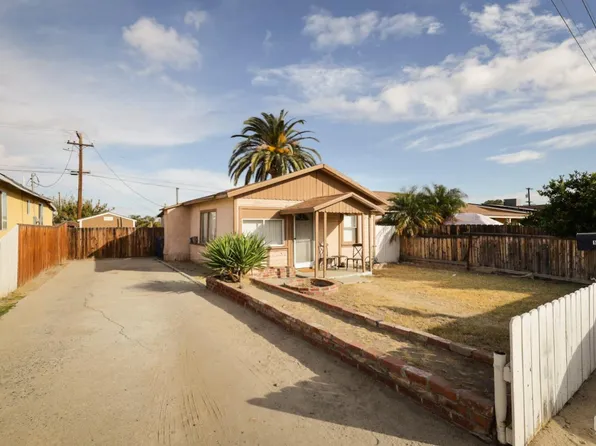 122 Wood St, Taft, CA 93268