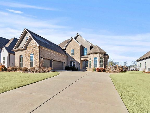 3rd image of 23007 Cog Hill Dr