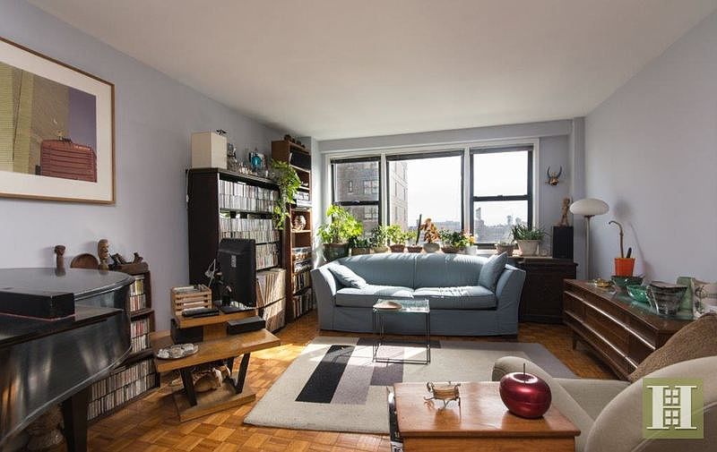 1st image of 145 E 15th St APT 15R