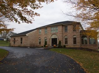 11 Fox Ridge Dr, Malvern, PA 19355