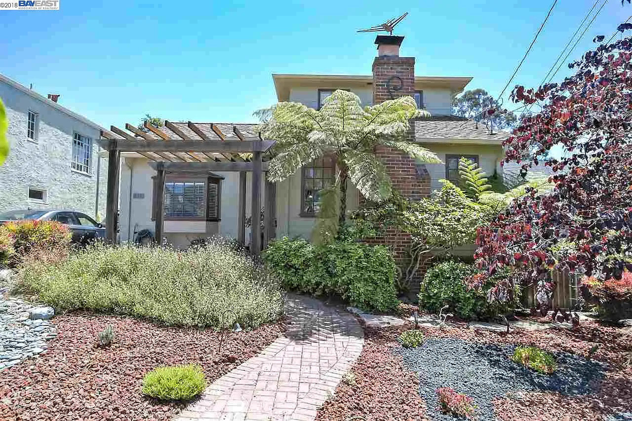 3550 Calafia Ave photo 1