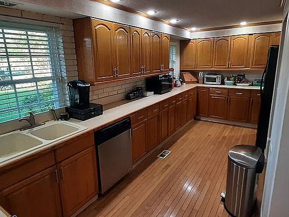 5th image of 4705 Virginia Ave SE