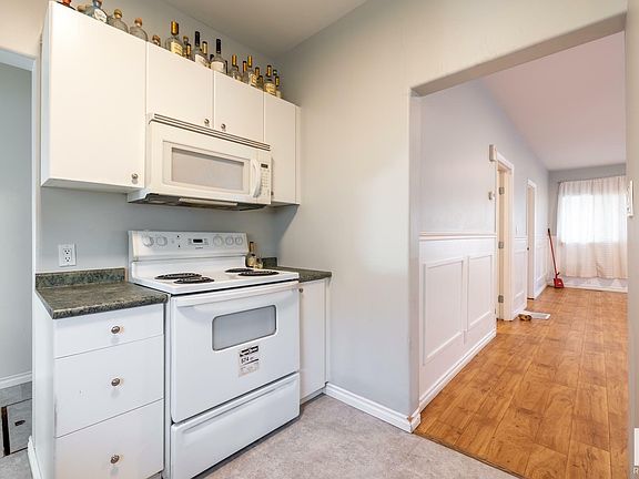 5th image of 12132 95a St NW