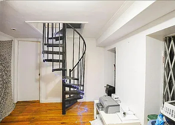 Rented by Farside Realty LLC