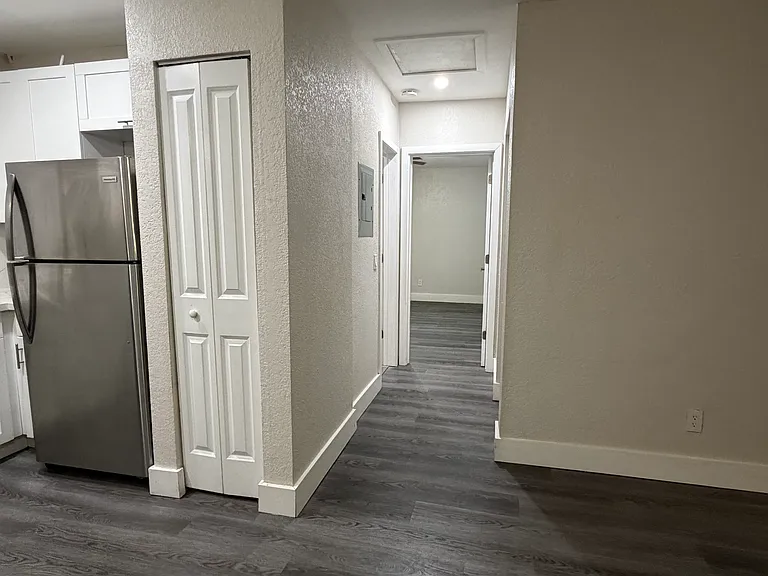 1101 Madruga Ave #9 — Photo 4