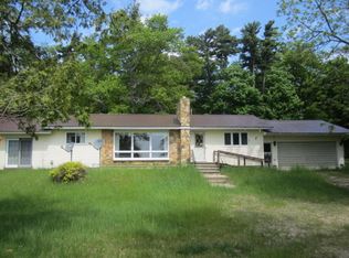 N6615 Hayward Bay Dr, Menominee, MI 49858