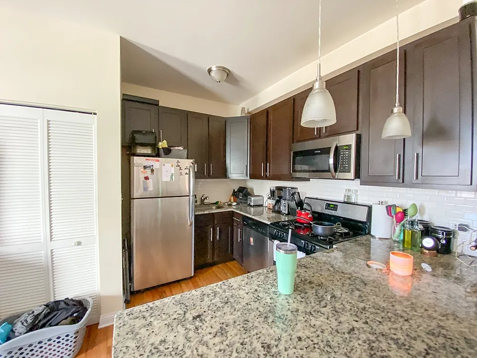 1536 W. North Ave. / 1608-10 N. Bosworth Ave.