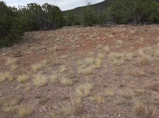 Calle Sabina, Serafina, NM 87569