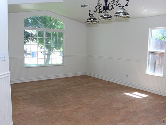 3rd image of 11103 Fangio Ct