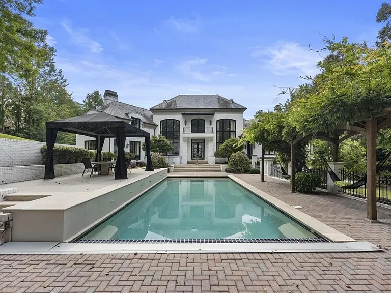 997 Davis Dr — Photo 108