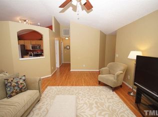 6901 Dawnalia Ct, Raleigh, NC 27617