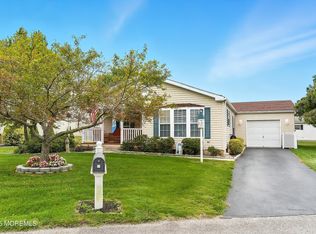 75 Perry Lane, Manahawkin, NJ 08050