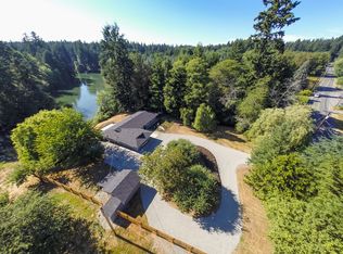 9171 Miller Rd NE, Bainbridge Island, WA 98110