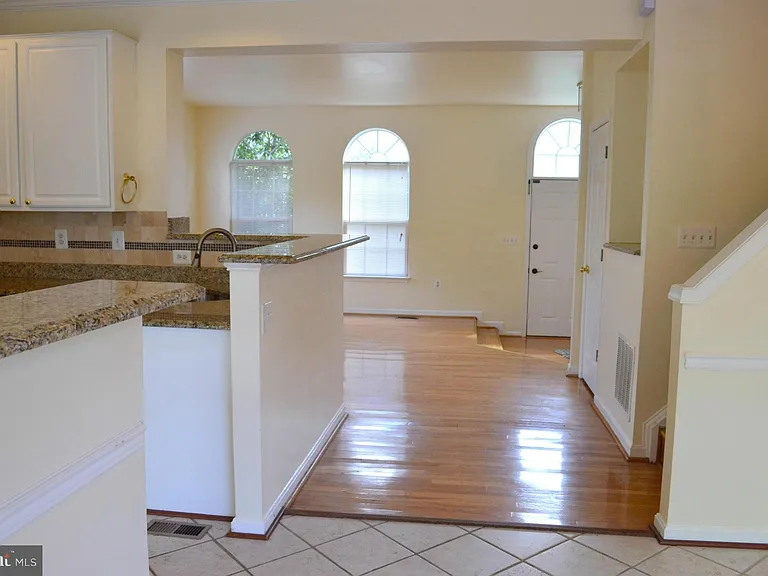 6863 Drifton Ct — Photo 18