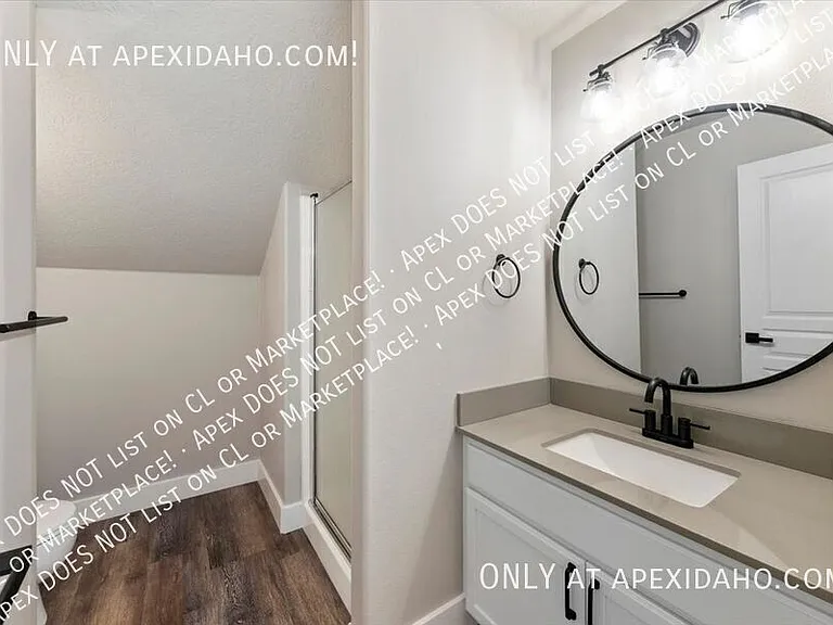 1828 W Divide Creek St — Photo 59