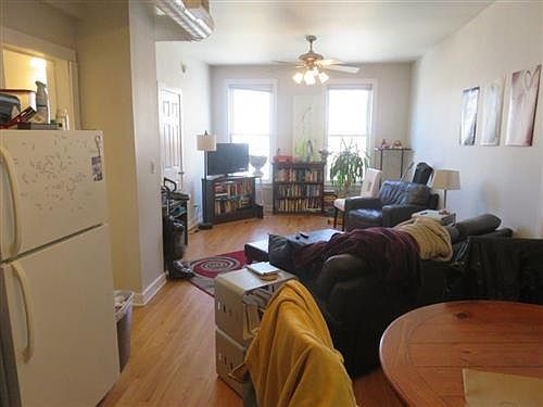 2nd image of 2138 W Webster Ave #3BB