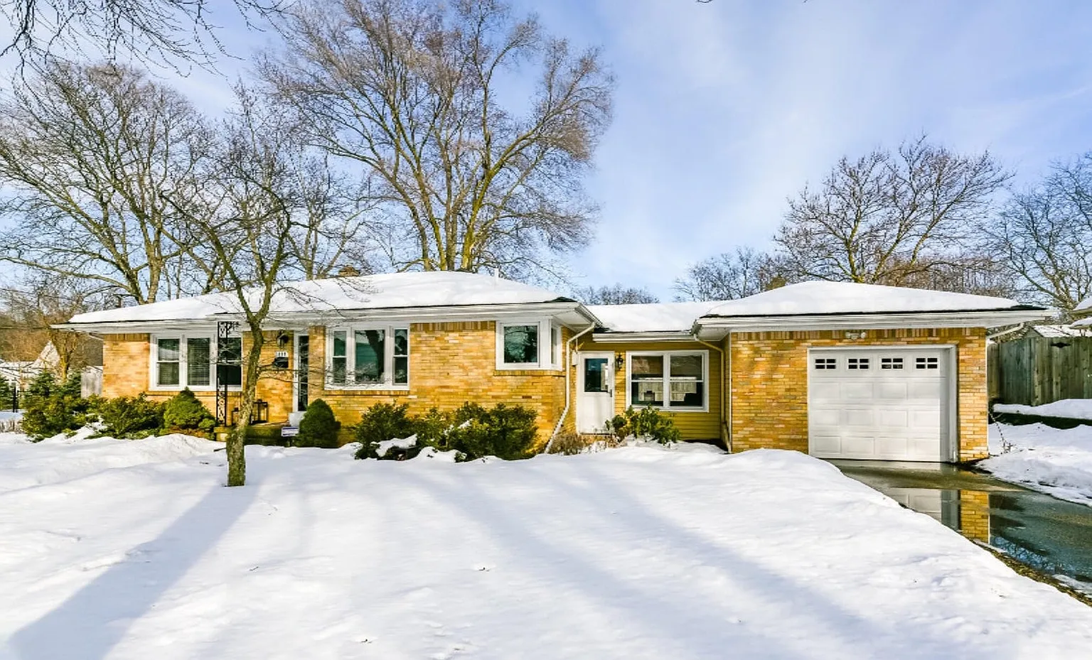 1444 Strathmoor Ave SE photo 1