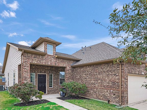 3rd image of 9727 Cira Ct