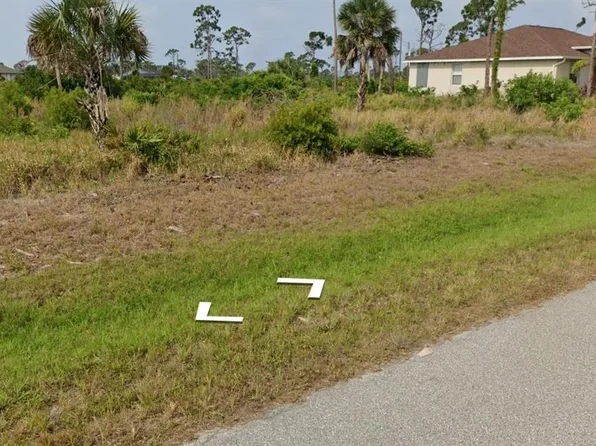 31 Binnacle Rd, Placida, FL 33946