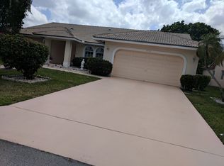 8710 NW 79th St, Tamarac, FL 33321