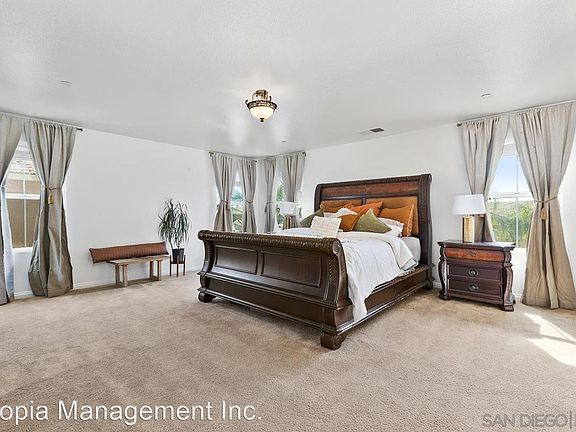 4th image of 37177 Whispering Hills Dr