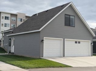 5303 56th St NW, Rochester, MN 55901